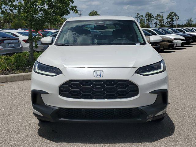 Photo of 2023 Platinum White Pearl Honda HR-V