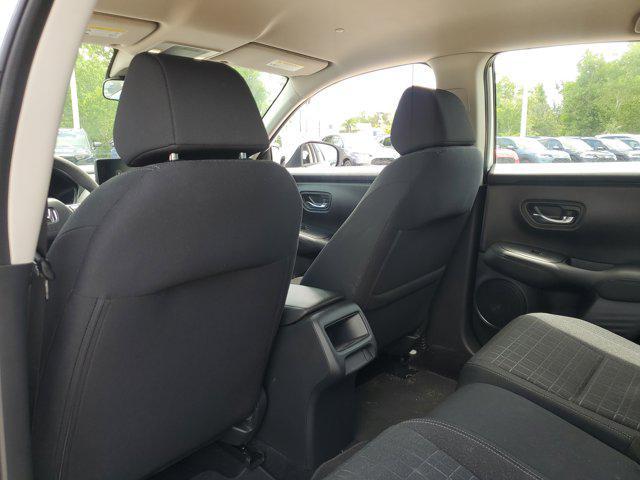 Photo of 2023 Platinum White Pearl Honda HR-V