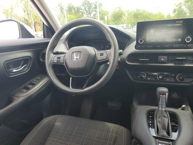 Photo of 2023 Platinum White Pearl Honda HR-V