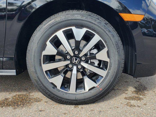 Photo of 2025 Crystal Black Pearl Honda Odyssey