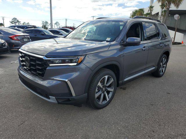 Photo of 2025 Modern Steel Metallic Honda Pilot