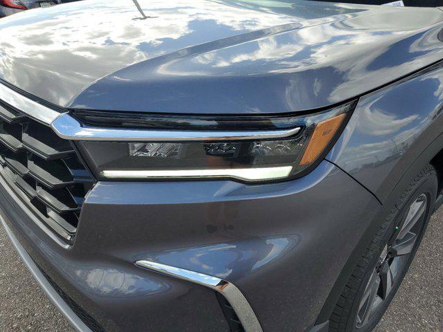 Photo of 2025 Modern Steel Metallic Honda Pilot