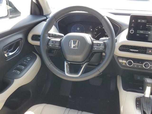 Photo of 2026 Platinum White Pearl Honda HR-V