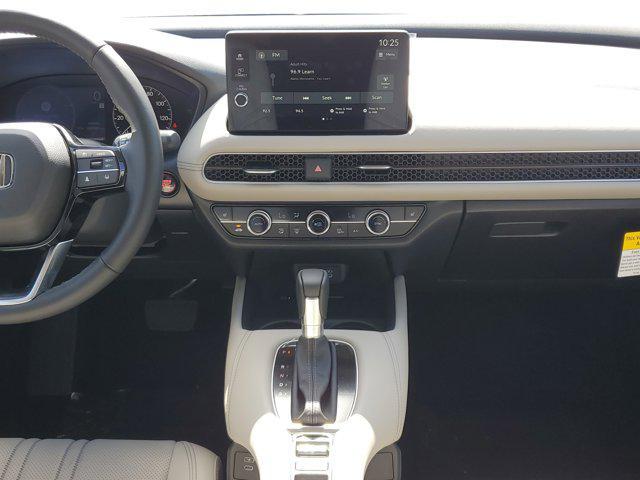 Photo of 2026 Platinum White Pearl Honda HR-V