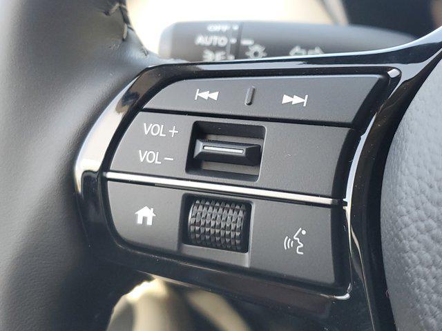 Photo of 2026 Platinum White Pearl Honda HR-V