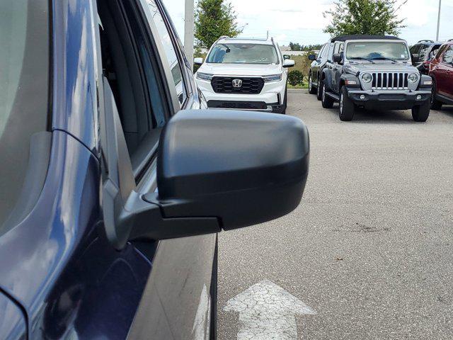 Photo of 2025 Obsidian Blue Pearl Honda Pilot