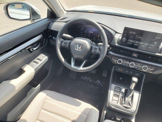 Photo of 2026 Platinum White Pearl Honda CR-V