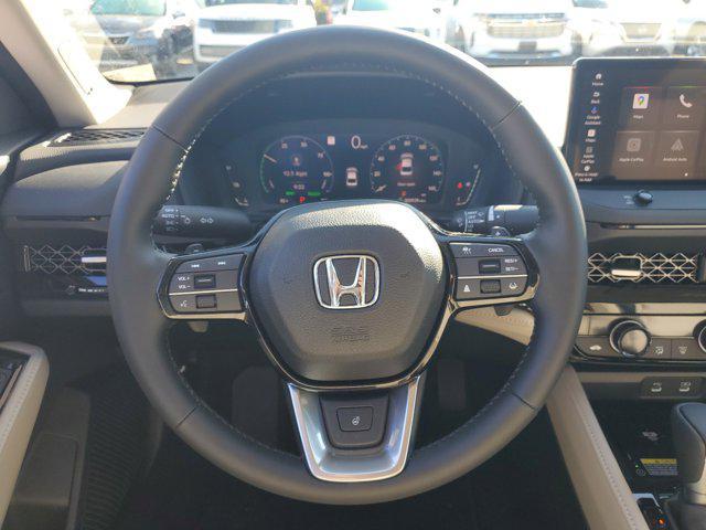 Photo of 2025 Platinum White Pearl Honda Accord Hybrid