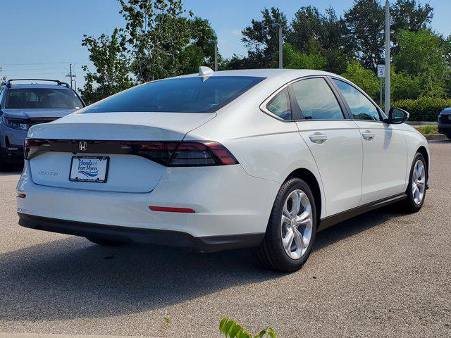 Photo of 2025 Platinum White Pearl Honda Accord