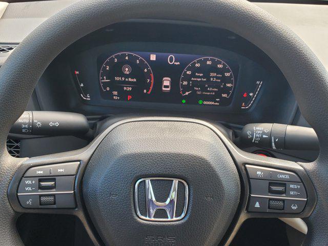Photo of 2025 Platinum White Pearl Honda Accord