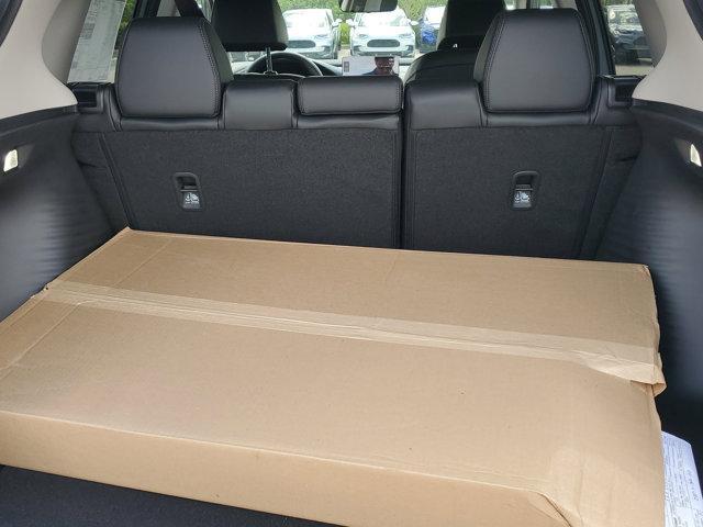 Photo of 2026 Platinum White Pearl Honda HR-V
