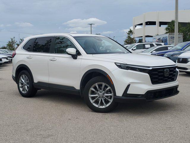 Photo of 2025 sparkle silver metallic Honda CR-V