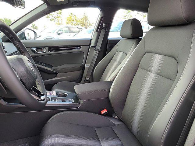 Photo of 2025 Platinum White Pearl Honda Civic Hybrid