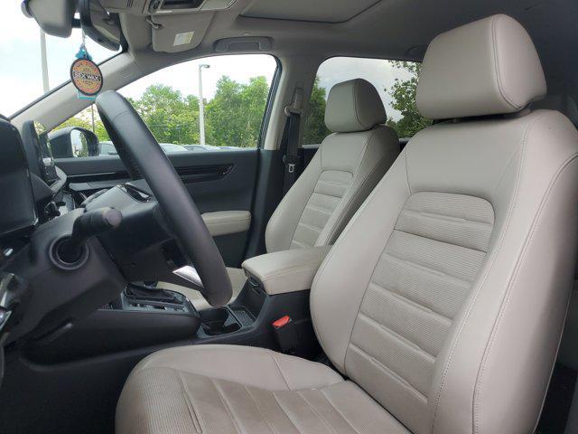 Photo of 2023 Crystal Black Pearl Honda CR-V