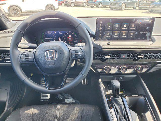 Photo of 2025 Platinum White Pearl Honda Accord Hybrid