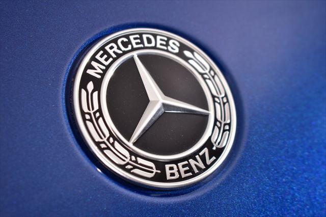 Photo of 2025 Starling Blue Metallic Mercedes-Benz GLC 350e