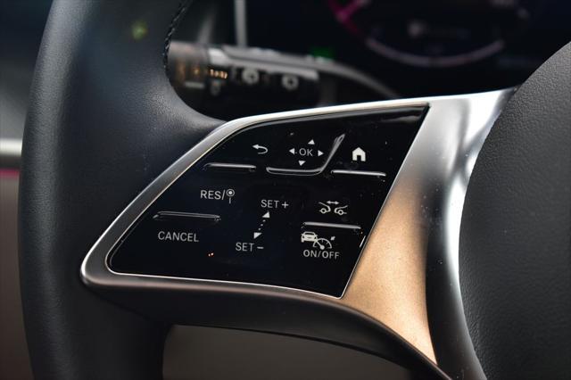 Photo of 2025 Starling Blue Metallic Mercedes-Benz GLC 350e