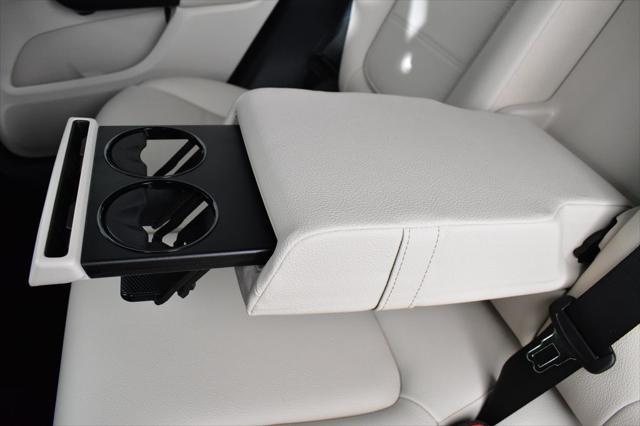 Photo of 2025 Starling Blue Metallic Mercedes-Benz GLC 350e