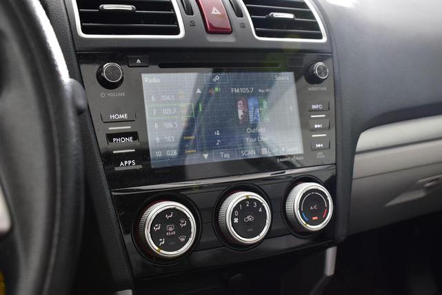 Photo of 2016 Crystal White Pearl Subaru Forester