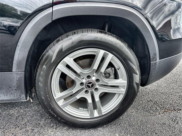Photo of 2023 Black Mercedes-Benz GLB 250