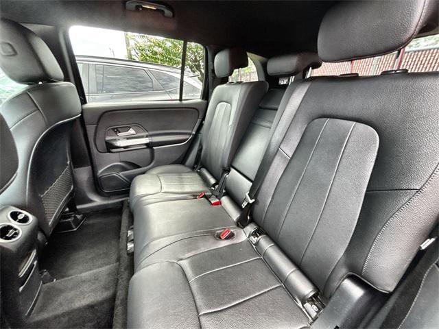 Photo of 2023 Black Mercedes-Benz GLB 250