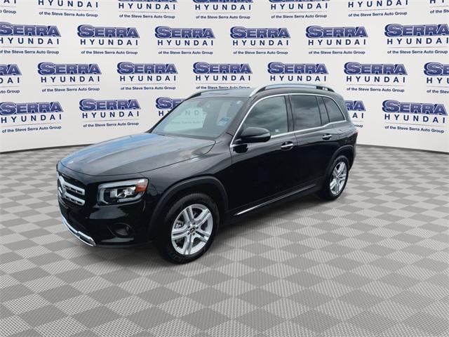 Photo of 2023 Black Mercedes-Benz GLB 250