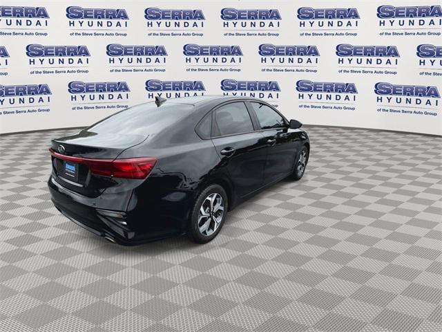 Photo of 2021 Aurora Black Kia Forte