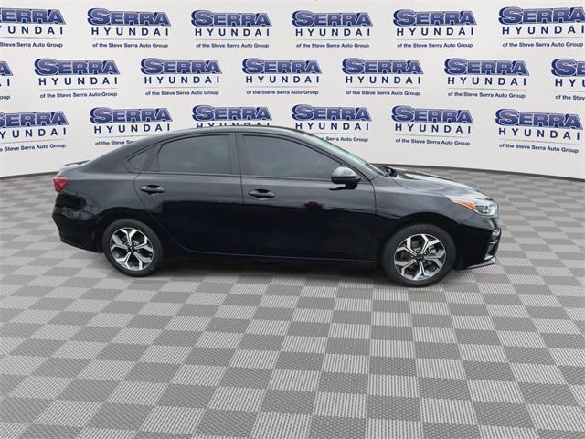 Photo of 2021 Aurora Black Kia Forte
