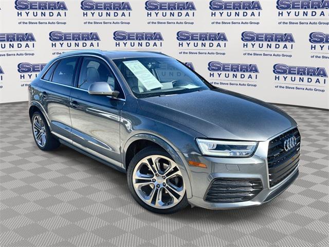Photo of 2017 Monsoon Gray Metallic Audi Q3
