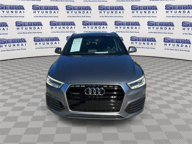Photo of 2017 Monsoon Gray Metallic Audi Q3