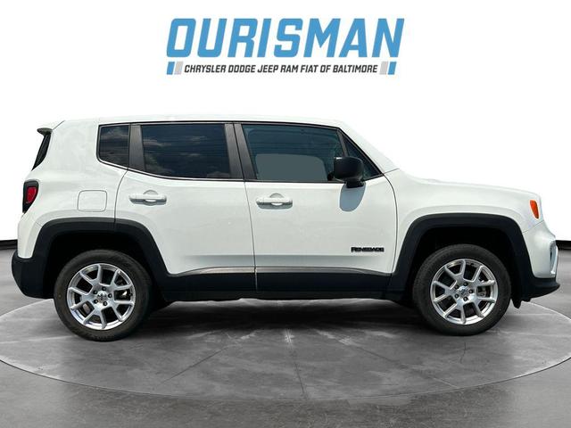 Photo of 2023 Alpine White Clearcoat Jeep Renegade