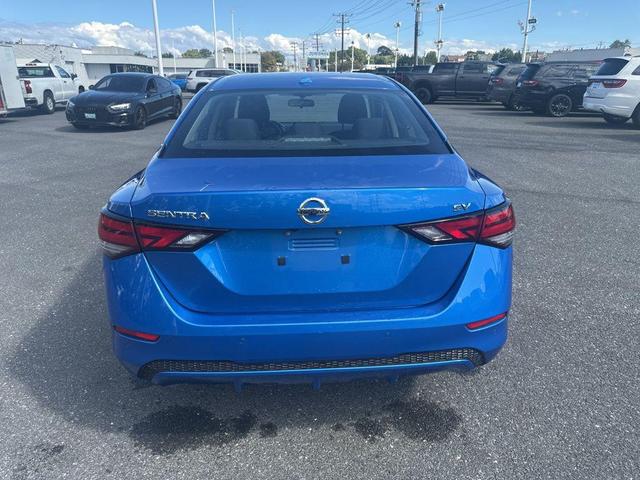 Photo of 2022 Electric Blue Metallic Nissan Sentra