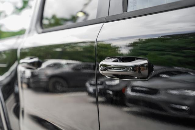 Photo of 2026 Diamond Black Crystal Pearlcoat RAM 1500