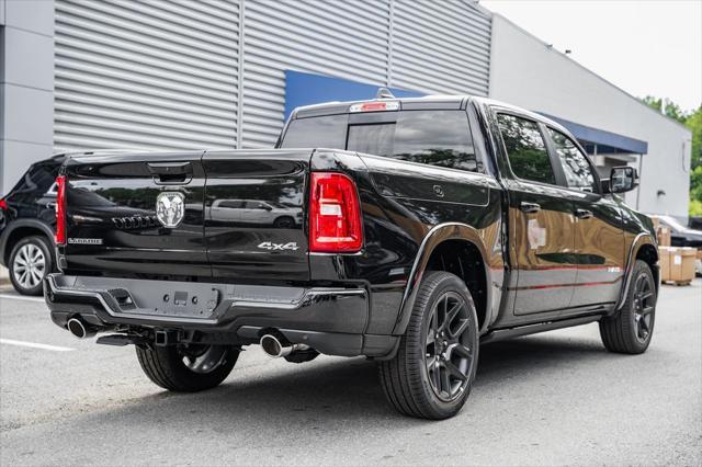 Photo of 2026 Diamond Black Crystal Pearlcoat RAM 1500