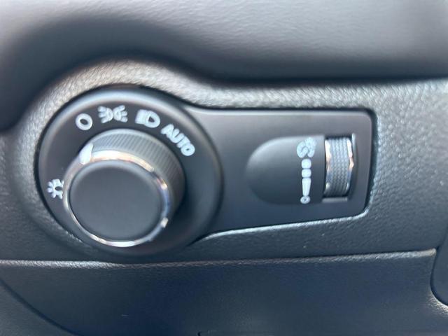 Photo of 2026 DB Black Clearcoat Dodge Durango