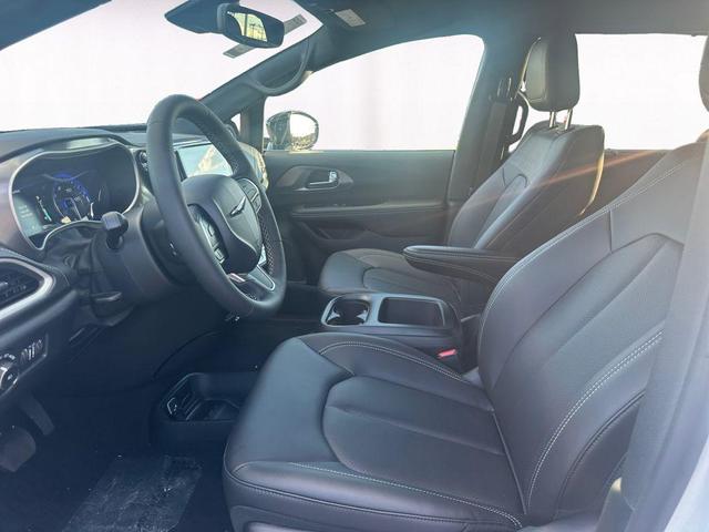 Photo of 2026 Pw7 Chrysler Pacifica