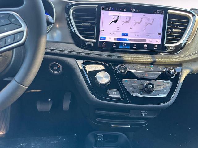 Photo of 2026 Pw7 Chrysler Pacifica