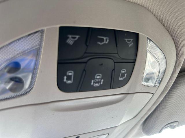 Photo of 2023 Granite Chrysler Pacifica
