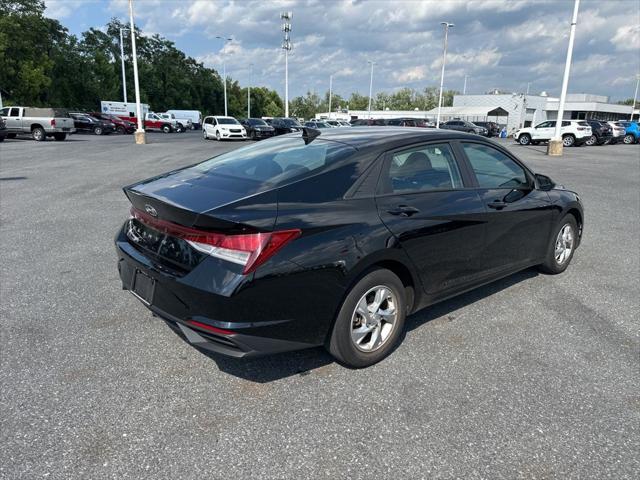 Photo of 2023 Phantom Black Hyundai ELANTRA