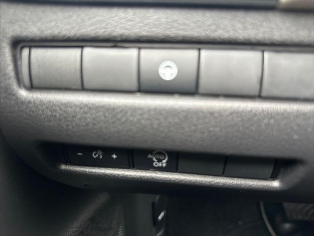 Photo of 2023 Pearl White Tricoat Nissan Rogue