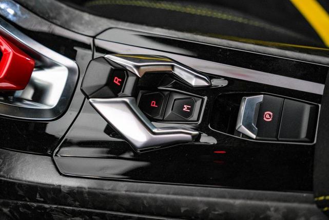 Photo of 2018 Giallo Horus Matt - AD PERSONAM Lamborghini Huracan