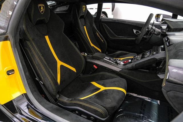 Photo of 2018 Giallo Horus Matt - AD PERSONAM Lamborghini Huracan