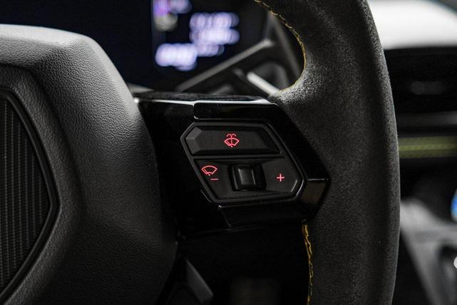 Photo of 2018 Giallo Horus Matt - AD PERSONAM Lamborghini Huracan