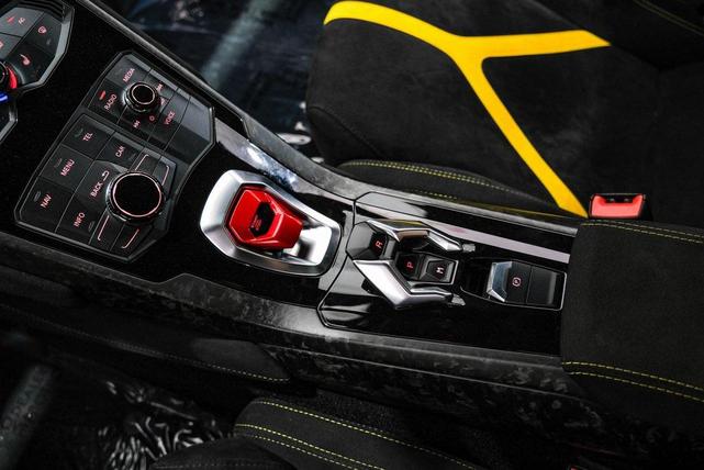 Photo of 2018 Giallo Horus Matt - AD PERSONAM Lamborghini Huracan