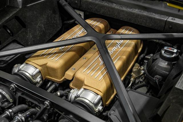 Photo of 2018 Giallo Horus Matt - AD PERSONAM Lamborghini Huracan