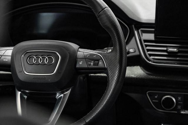 Photo of 2022 Glacier White Audi SQ5