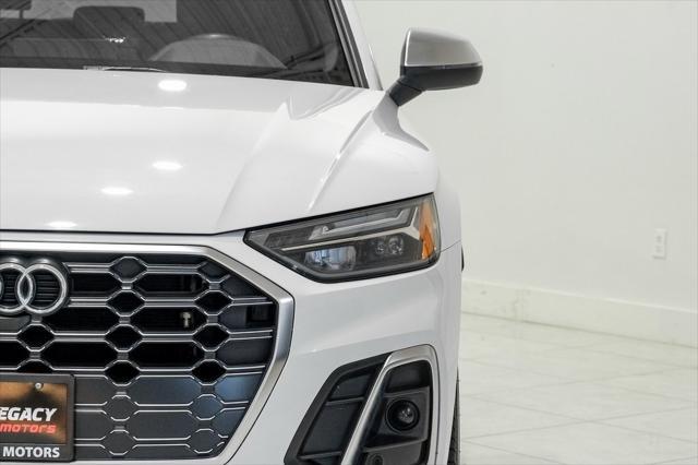 Photo of 2022 Glacier White Audi SQ5