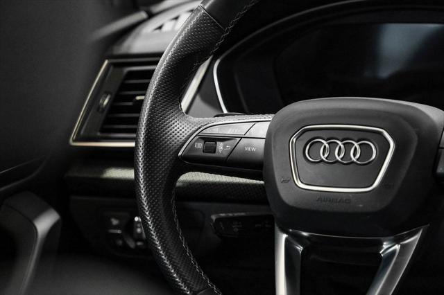 Photo of 2022 Glacier White Audi SQ5