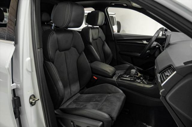 Photo of 2022 Glacier White Audi SQ5