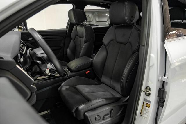 Photo of 2022 Glacier White Audi SQ5